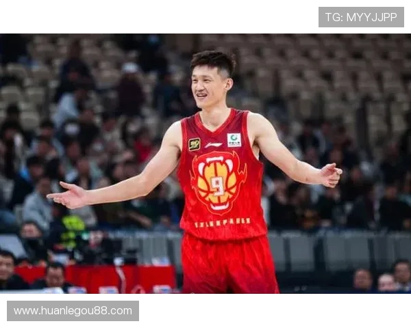 周鹏高强度防守压制韩国队三分命中率 前场篮板拼抢助中国队扩大优势 周鹏高强度防守压制韩国队三分命中率 前场篮板拼抢助中国队扩大优势